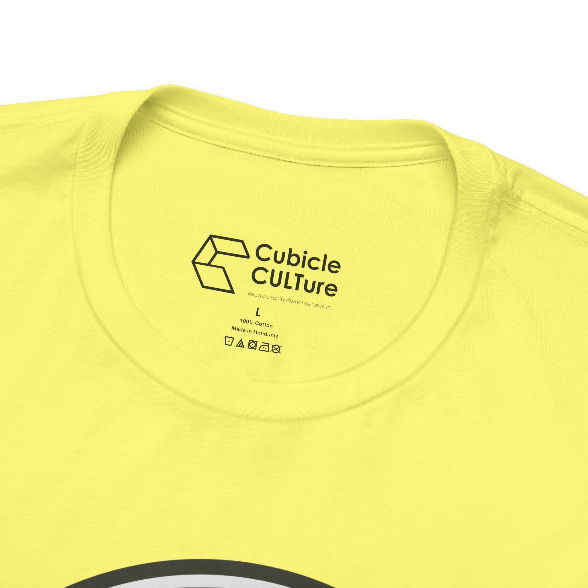 5 O’Clock Daily Goal T-Shirt – Dark Humor Office Survival Graphic Tee
