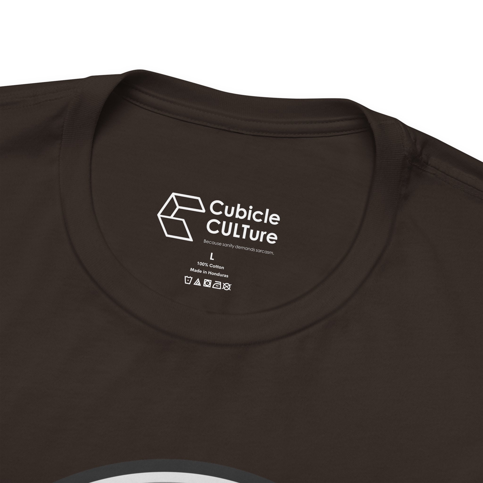 5 O’Clock Daily Goal T-Shirt – Dark Humor Office Survival Graphic Tee