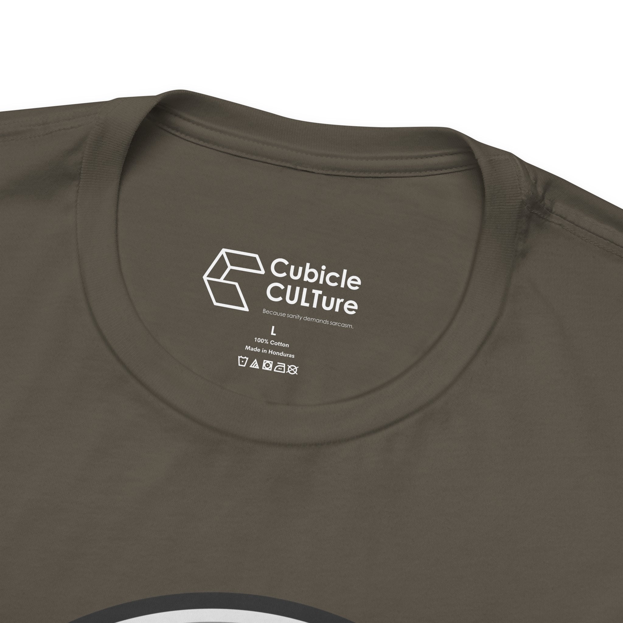 5 O’Clock Daily Goal T-Shirt – Dark Humor Office Survival Graphic Tee